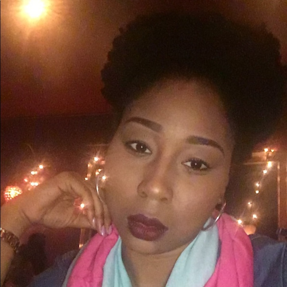 Meet your Posher, Jacquesia